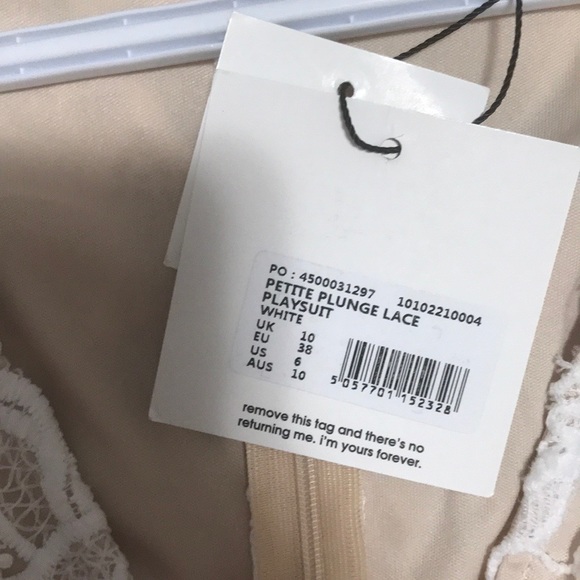 Missguided Lace Playsuit - Picture 3 of 3